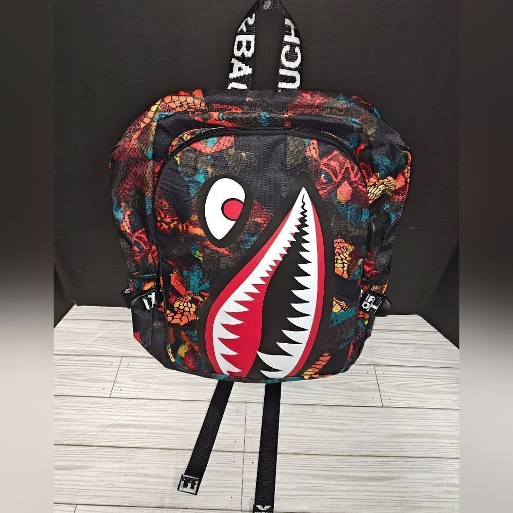 Kuchen & Bag Graphic Colorful Print School Travel Backpack With USB Connection